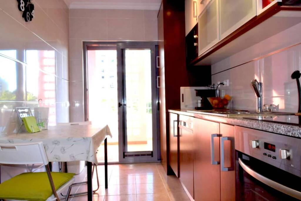 Brina, Stylish Apartment In Portimao Exterior photo